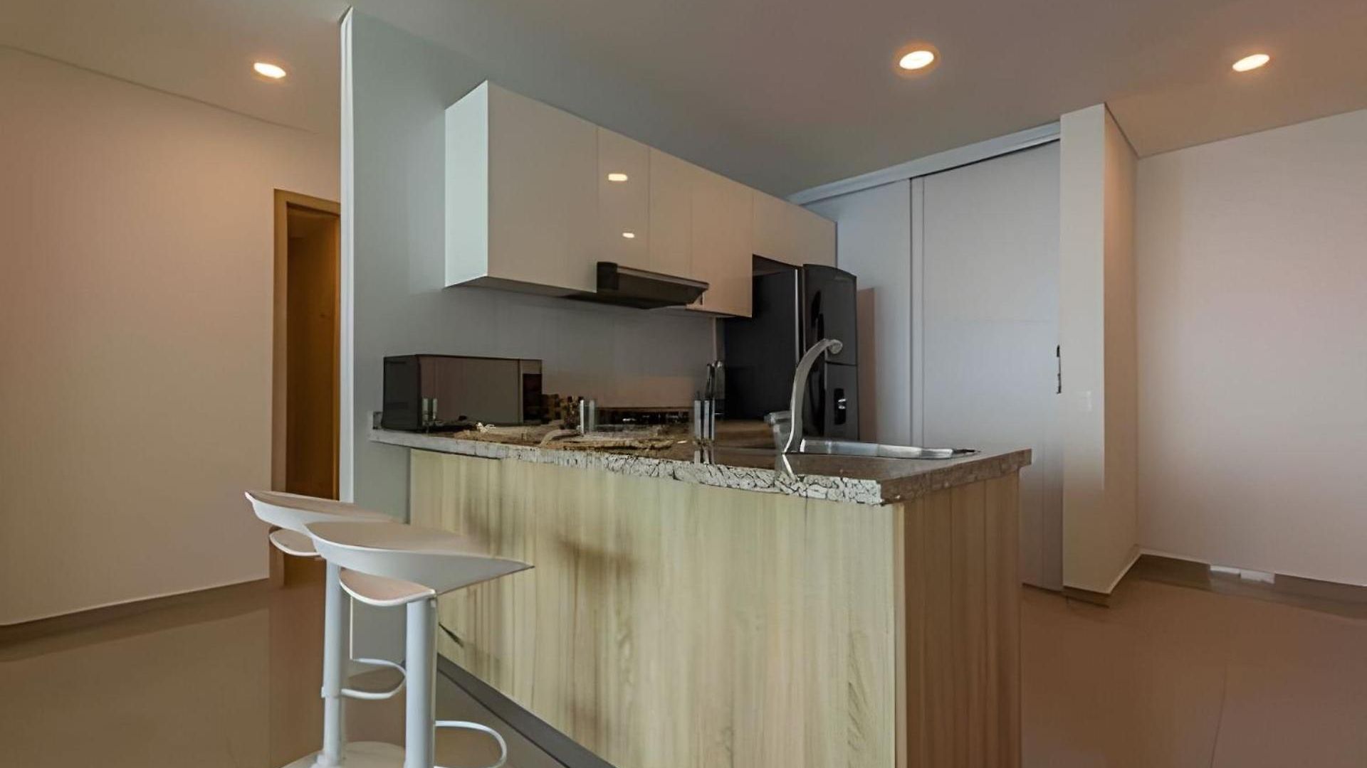 Modern 2br Next To The Walled City+oceanside View